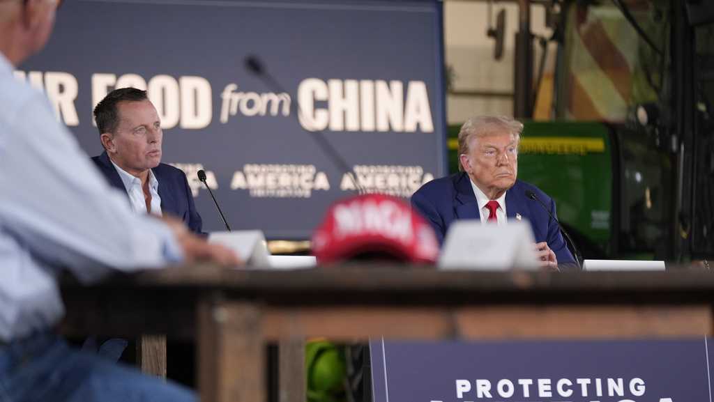 Trump listens during a farming event in rural Pennsylvania, then threatens John Deere with tariffs [Video]