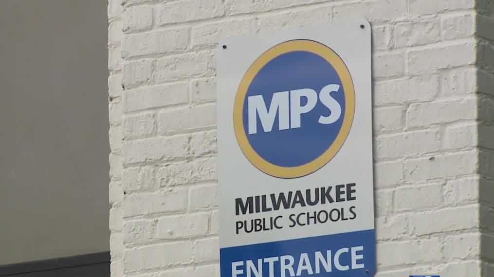 Milwaukee Public Schools looks for feedback about potential school closures during town halls [Video]