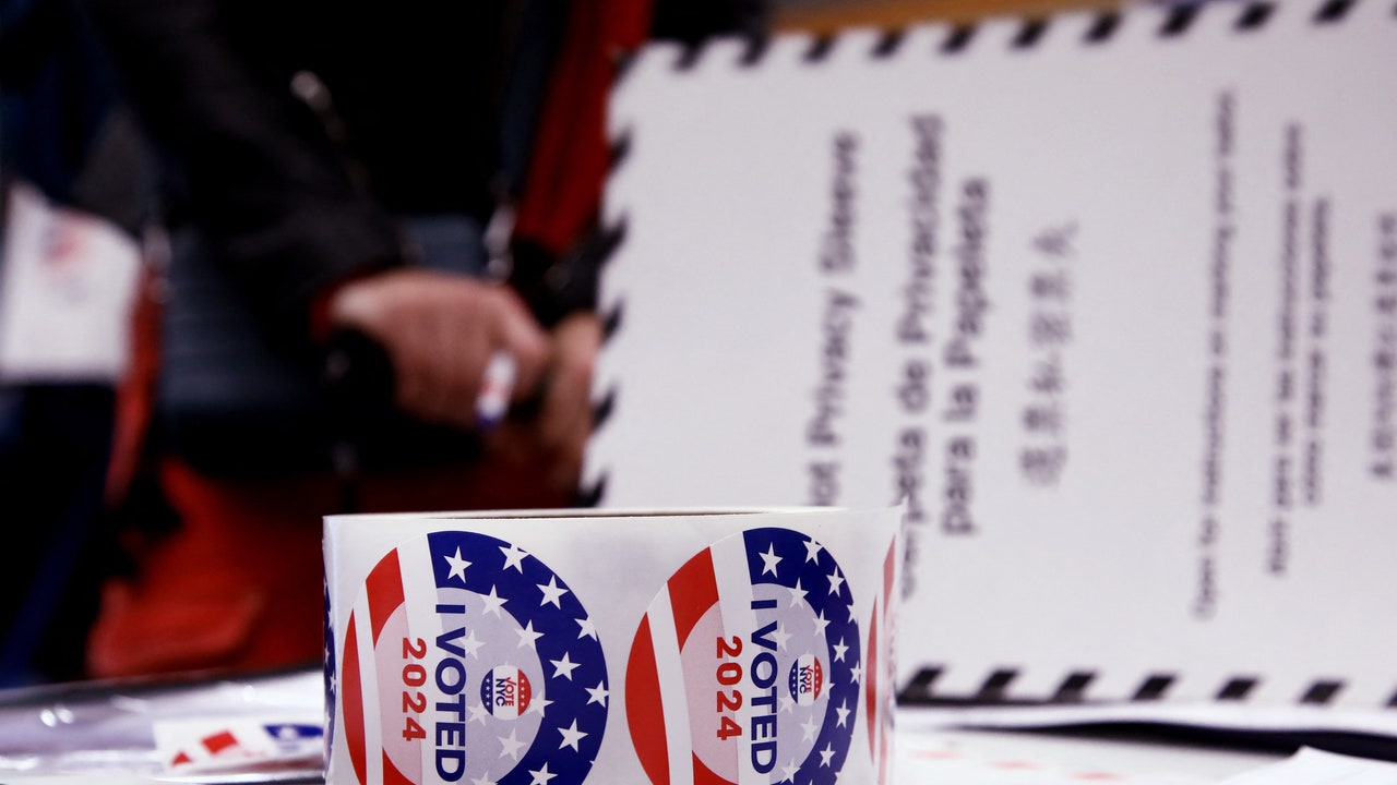 How to Cope With Election Anxiety, According to Therapists [Video]