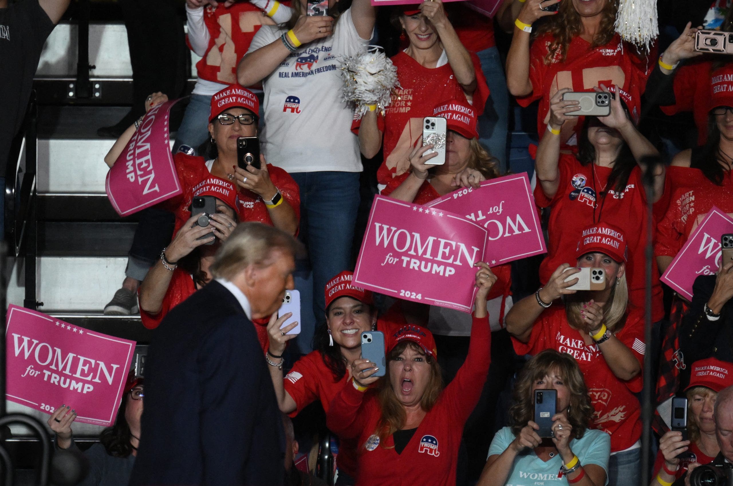 Feminists argue trad wife influencers on social media may have helped Trump win over women’s vote [Video]