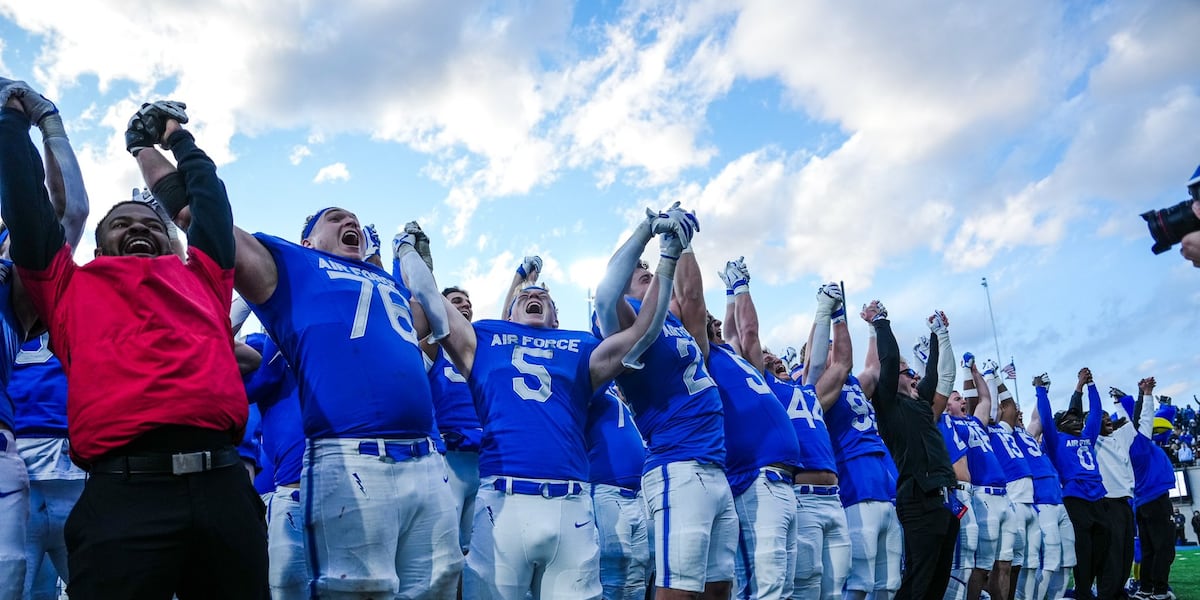 Air Force football looks to build on a two-game winning streak [Video]