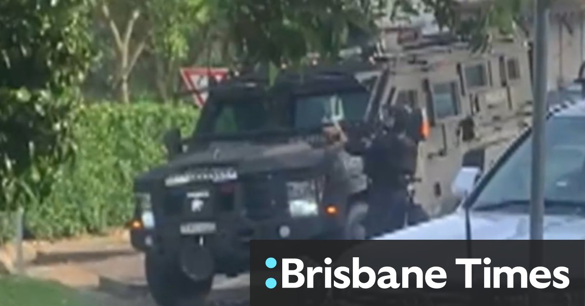 Tip-off that teen posted photo of gun sparks police operation in Sydney [Video]