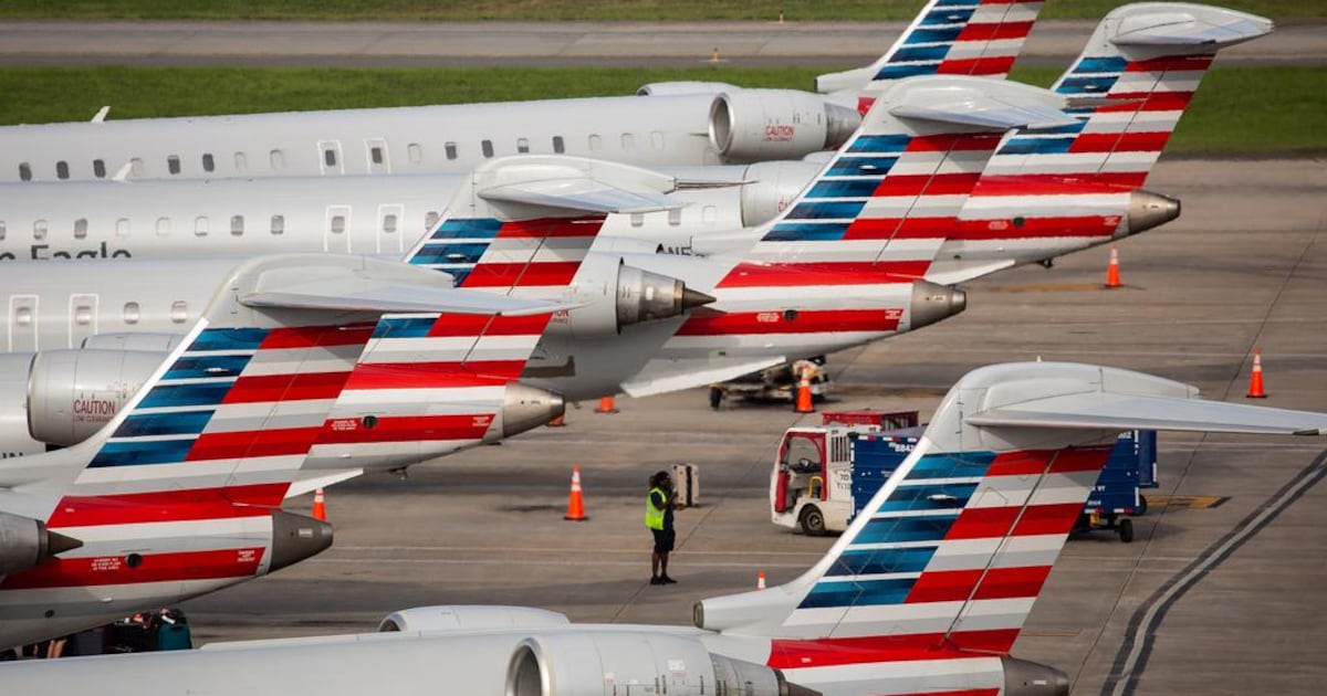 Lease negotiations loom for airlines at CLT  WSOC TV [Video]