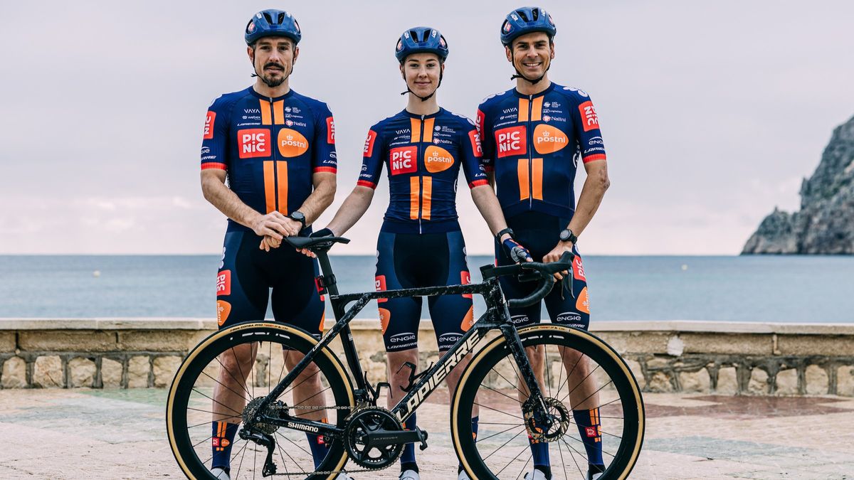 Lapierre returns to the WorldTour after announcing deal with Team Picnic PostNL [Video]