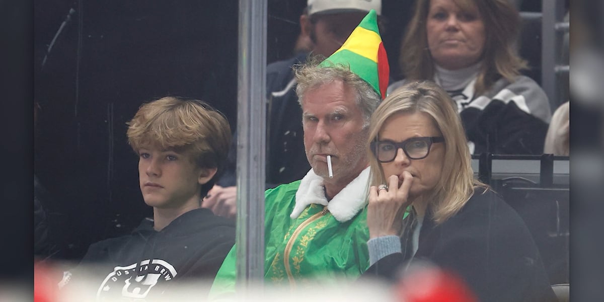 Will Ferrell shows up to NHL game dressed as Buddy the Elf [Video]