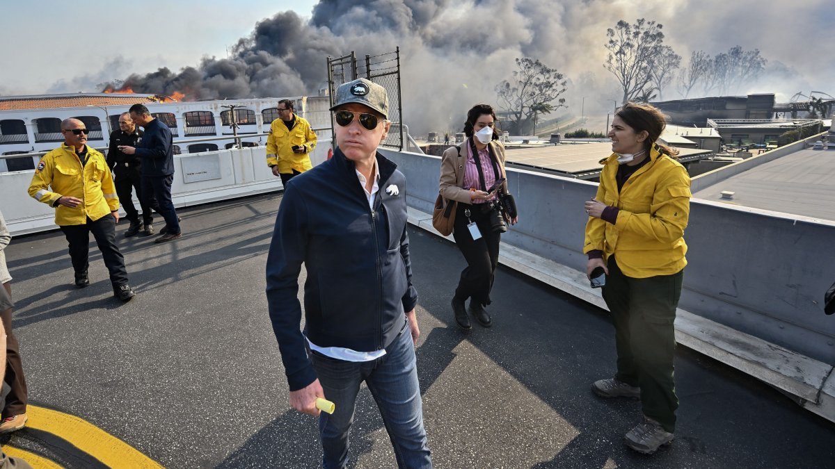 California Gov. Gavin Newsom orders probe into dry hydrants during wildfires  NBC Chicago [Video]