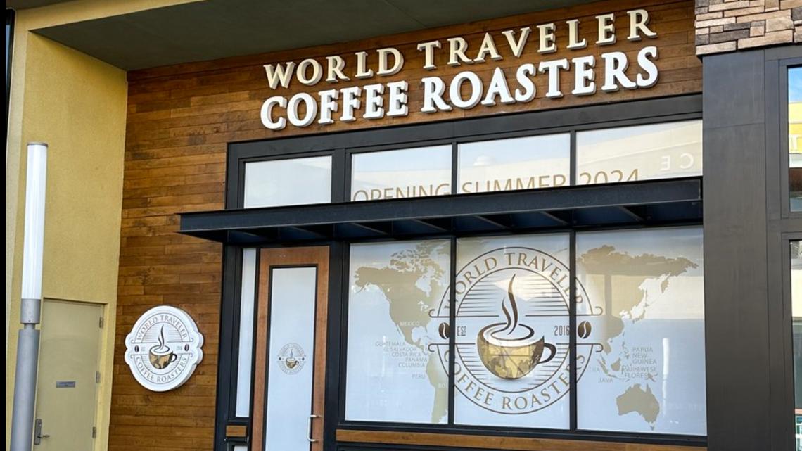 Westfield Galleria Mall Roseville: World Traveler Coffee opens [Video]