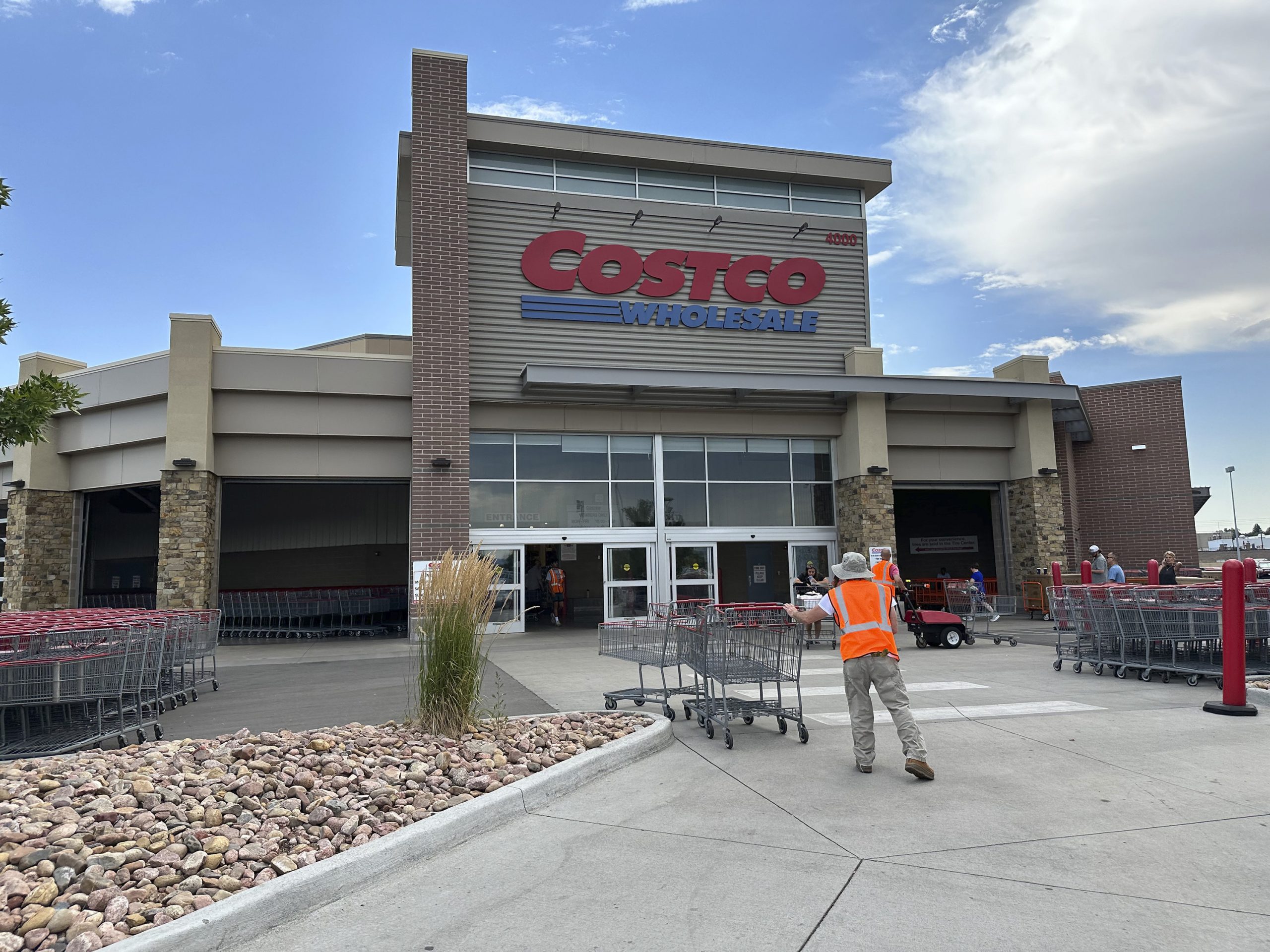 Costco Rejects Shareholder Proposal to Scale Back DEI [Video]